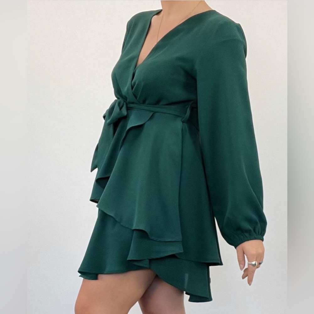 Long Sleeve Mini Wrap Dress with Belt. NWOT. Sz: L. Forest Green Color. - Picture 12 of 12